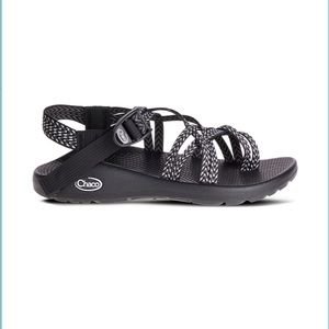 Chaco ZX/2 Classic Sandals Black and White 6 Wide